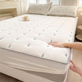 Mattress Cover Fitted Sheet Thickened Cotton Mattress Cover Protector Soft Comfortable Warm Non-Slip Breathable Mattress Topper 360°All-Around Package All-Inclusive for Bedroom,King Size