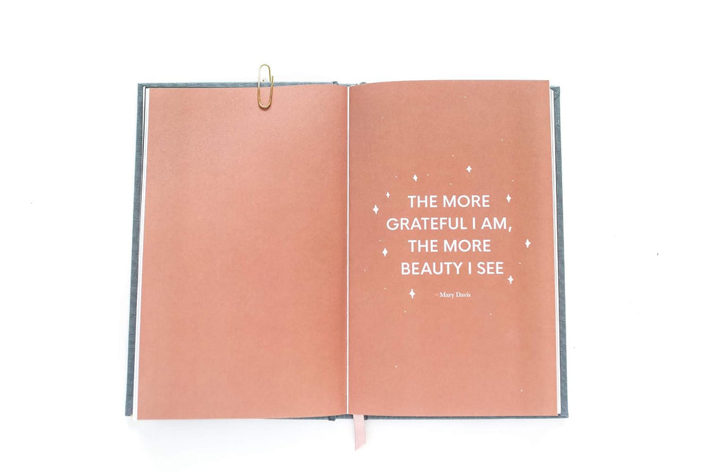 Gratitude journal for women: a daily 5 minute guide for mindfulness, positivity, affirmation and self care (premium keepsake edition) - view 7