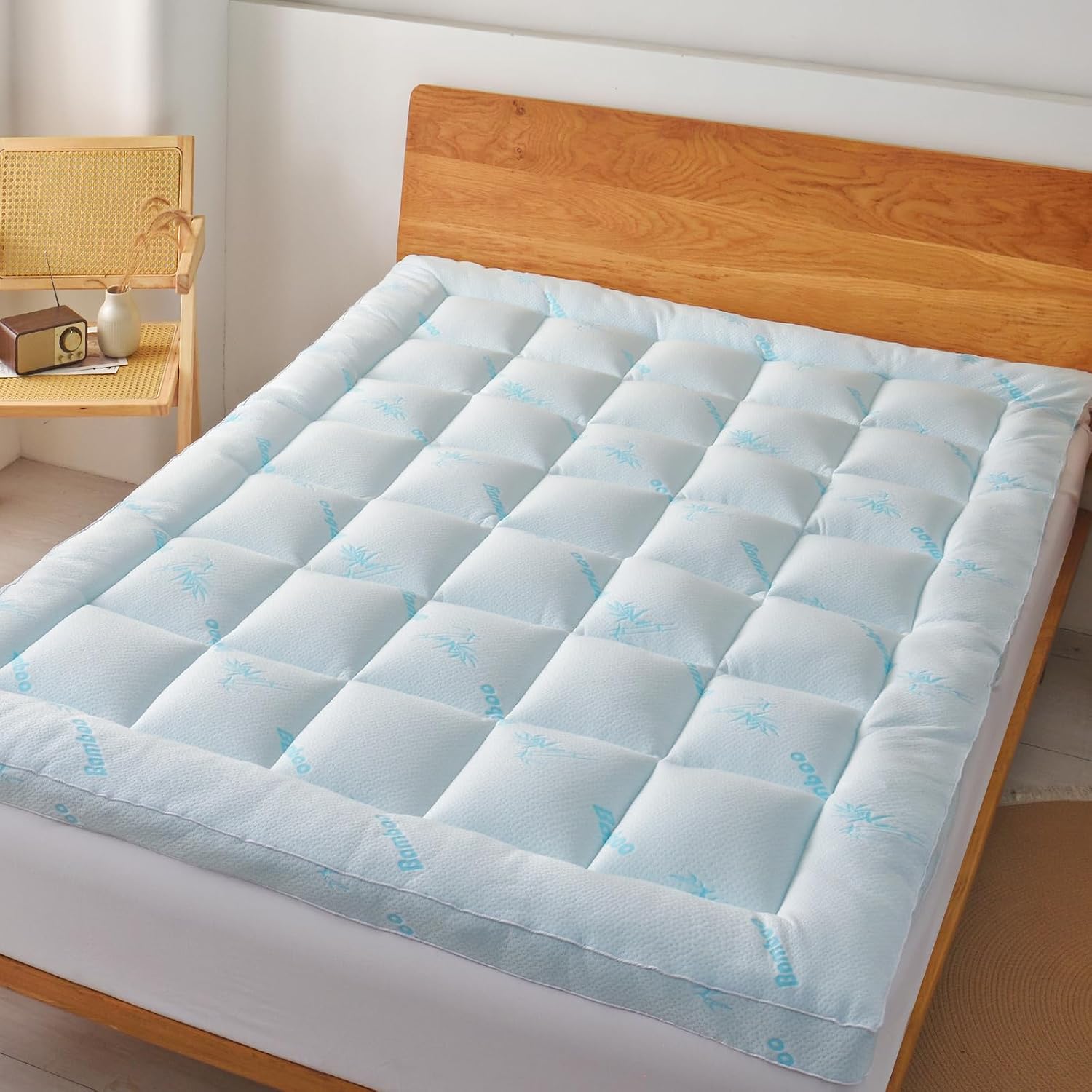 Mattress Topper Queen Size - Cooling Extra Thick Breathable Viscose Made from Bamboo Mattress pad - Soft Quilted Fitted Mattress Cover with 900 GSM Down Alternative Fill (8-21”Deep Pocket)